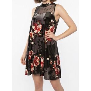 Soulmates Crushed Velvet Floral Mini Dress Size Large Black Red Lace Gothic